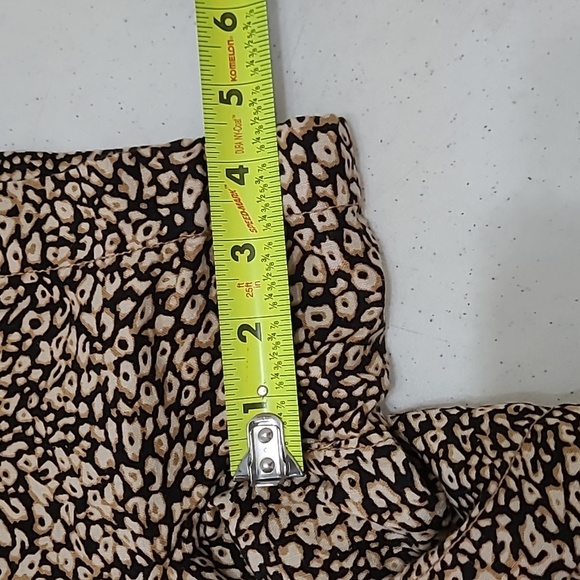 Madison women's linen blend shorts size 12 - Picture 7 of 7